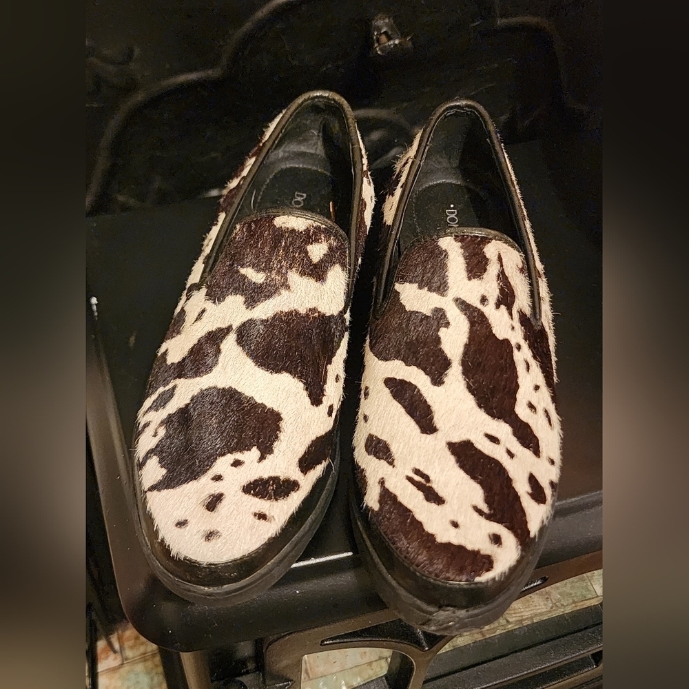 Donald J Pliner Cowhide Calf Hair Platform Slip On Loafers Size 6